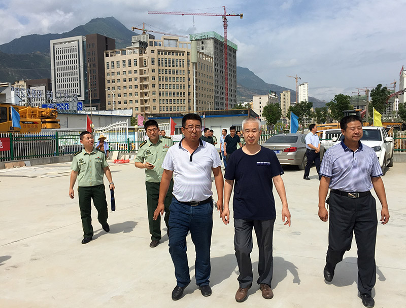 省安委會(huì)督查組檢查階州廣場(chǎng)安全生產(chǎn)建設(shè)