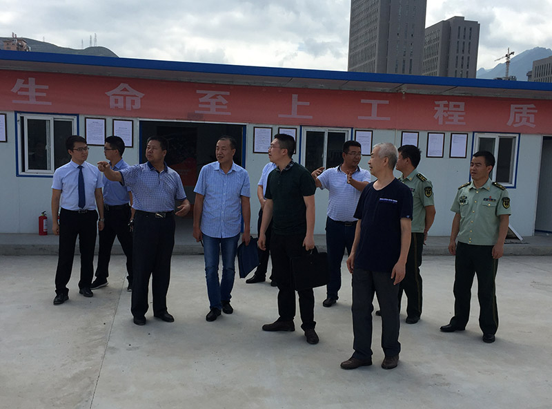 省安委會(huì)督查組檢查階州廣場(chǎng)安全生產(chǎn)建設(shè)