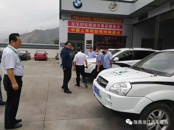 金錘鈑金，銀槍噴漆！龍江汽修值得信賴！