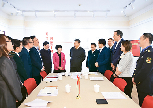 習(xí)近平：堅(jiān)持、完善和發(fā)展中國(guó)特色社會(huì)主義國(guó)家制度 與法律制度